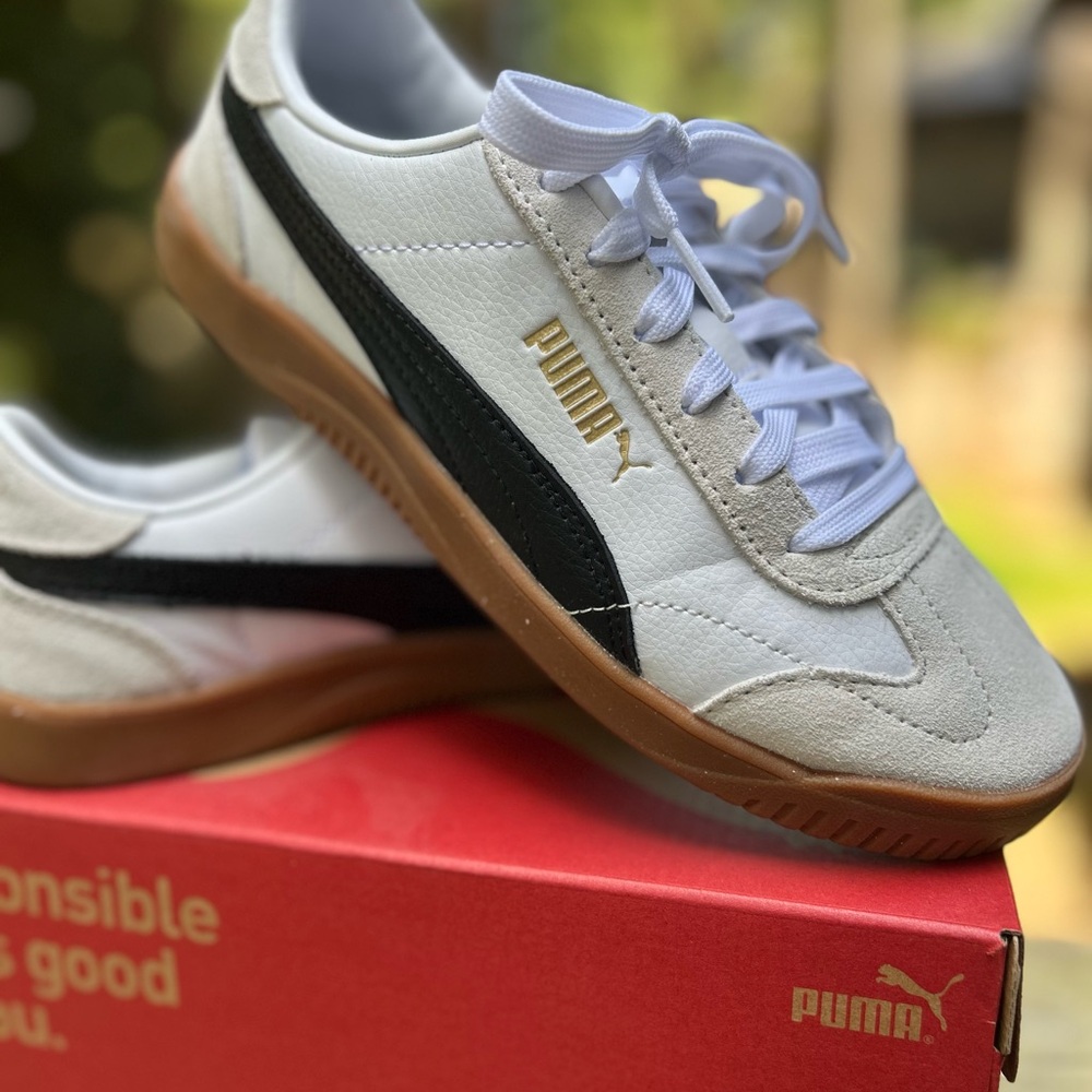 Puma 5v5 White and Black Sneakers Worn Once
